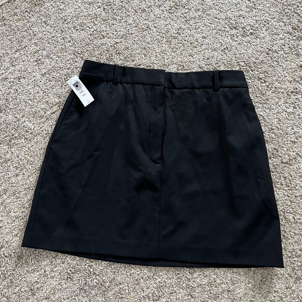Aritzia Black Skirt